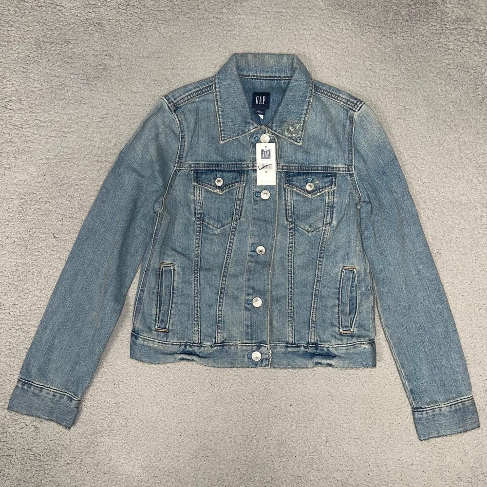 NWT Gap Jean Jacket Women's Size M Blue Wash Distressed Denim Trucker Coat 2011